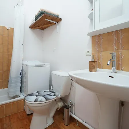 Apartamento Entre Et Pinedes - Appt Avec Terrasse, Vue